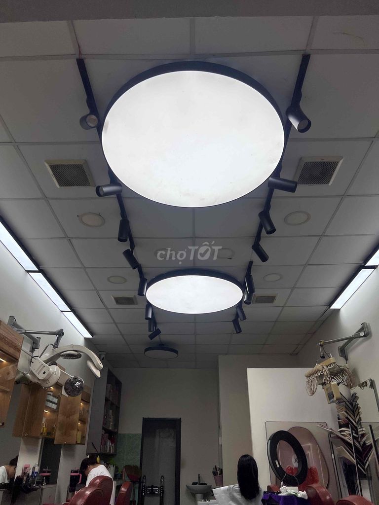 Đèn trần tròn trắng 1m2 cũ/mới. Mua bán Đèn tại Huyện Củ Chi Tp Hồ Chí Minh được đăng bởi Nguyễn Minh Quân hình 1