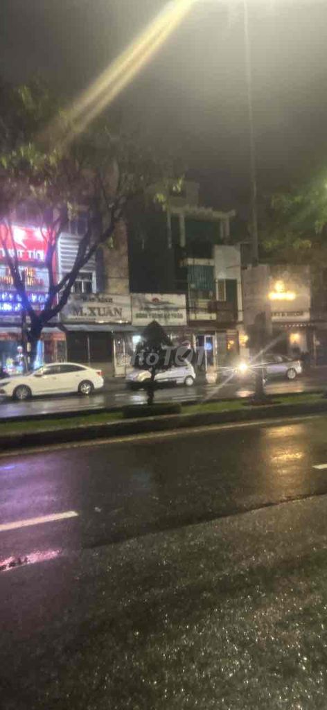 Очень дёшево, рядом с рынком Кам Ле, ровный участок, 2 спальни, Ха Ван Три