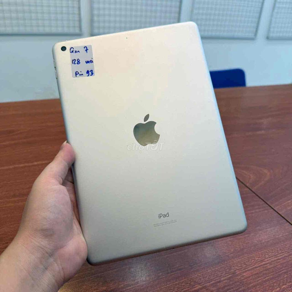 iPad Gen 7 128 Wifi Bạc. Mua bán Máy tính bảng tại Quận Tân Bình Tp Hồ Chí Minh được đăng bởi Nguyễn Bích Ngọc hình 1