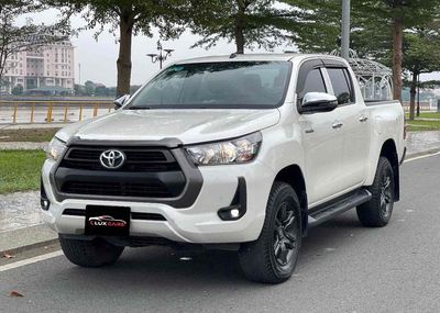 Toyota Hilux 2021 2.4E 4x2 AT - 38000 km. Mua bán Ô tô tại Thành phố Thủ Đức Tp Hồ Chí Minh được đăng bởi LuxCars Siêu Thị Ô Tô Lướt Sài Gòn