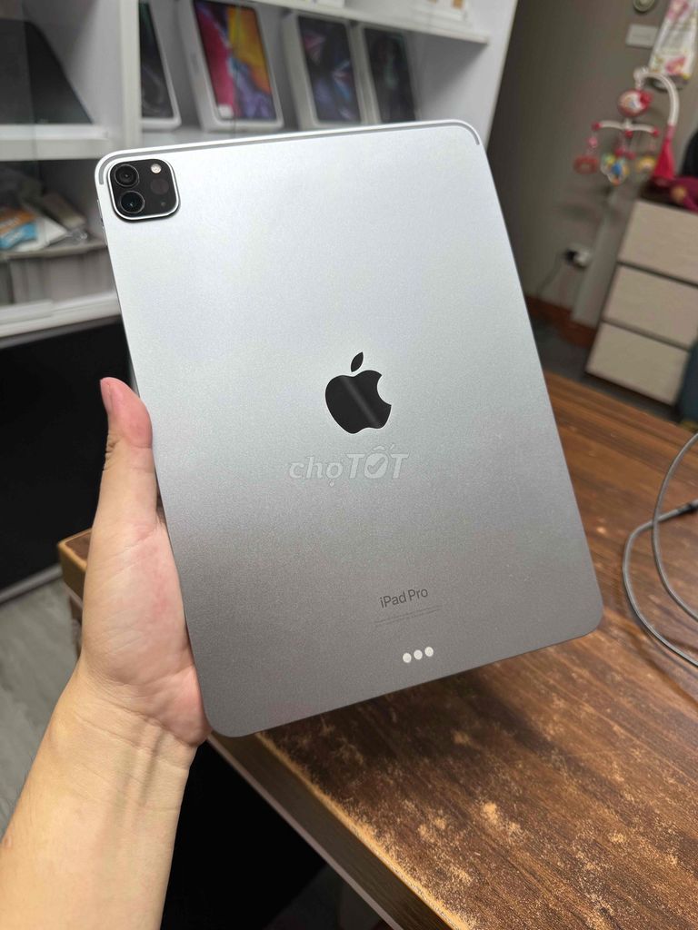 Apple iPad Pro M2 128GB Xám. Mua bán Máy tính bảng tại Quận Hoàng Mai Hà Nội được đăng bởi Cảnh Hà  hình 1