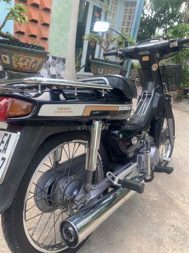Honda Super Cub Custom 100. Mua bán Xe máy tại Huyện Tam Bình Vĩnh Long được đăng bởi Hà Hân hình 1