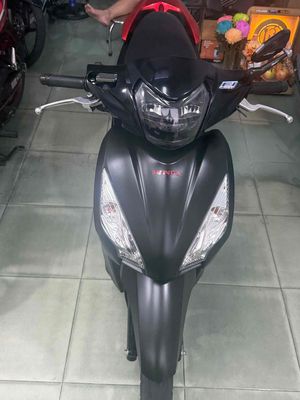 vission 2018 pbđb đen nhám - đỏ. Mua bán Xe máy tại Quận Phú Nhuận Tp Hồ Chí Minh được đăng bởi Hoà