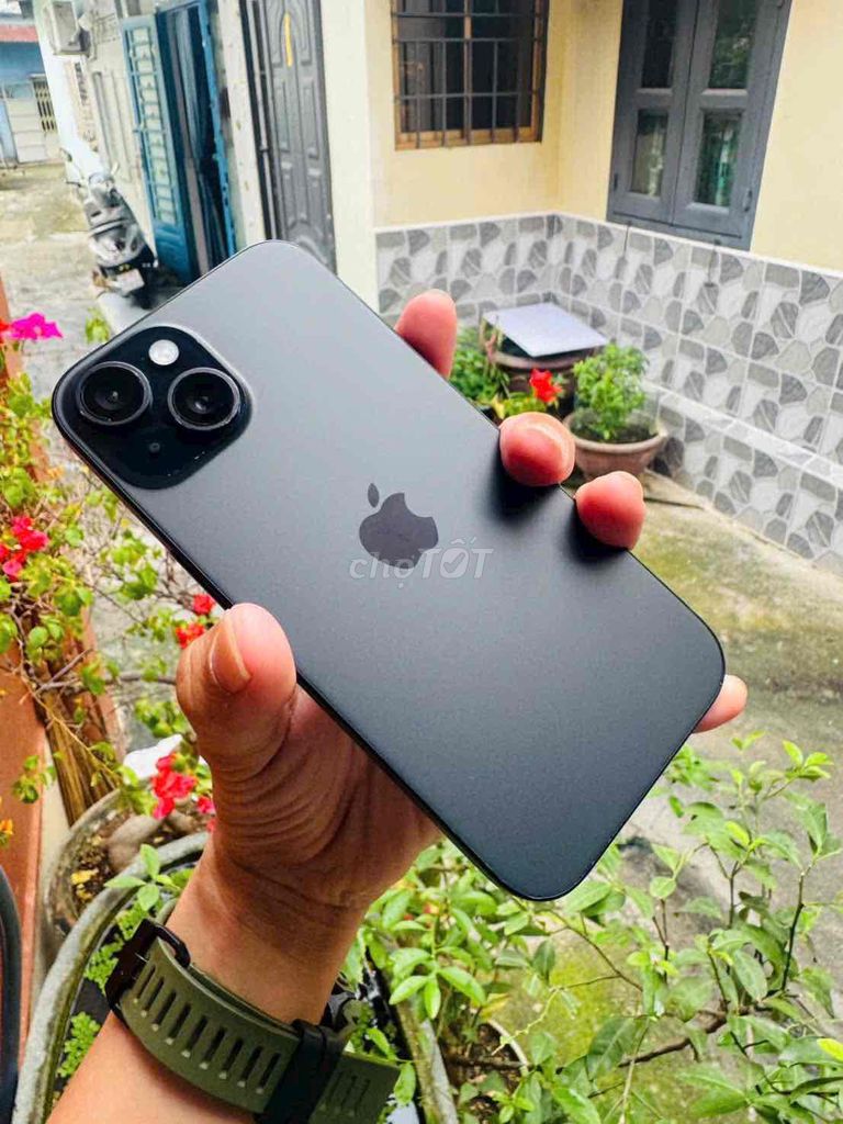 Apple iPhone 15 128GB Đen Mỹ Mới 99% xạc0lầnpin100. Mua bán Điện thoại tại Thành phố Biên Hòa Đồng Nai được đăng bởi Oanh Hoang hình 1