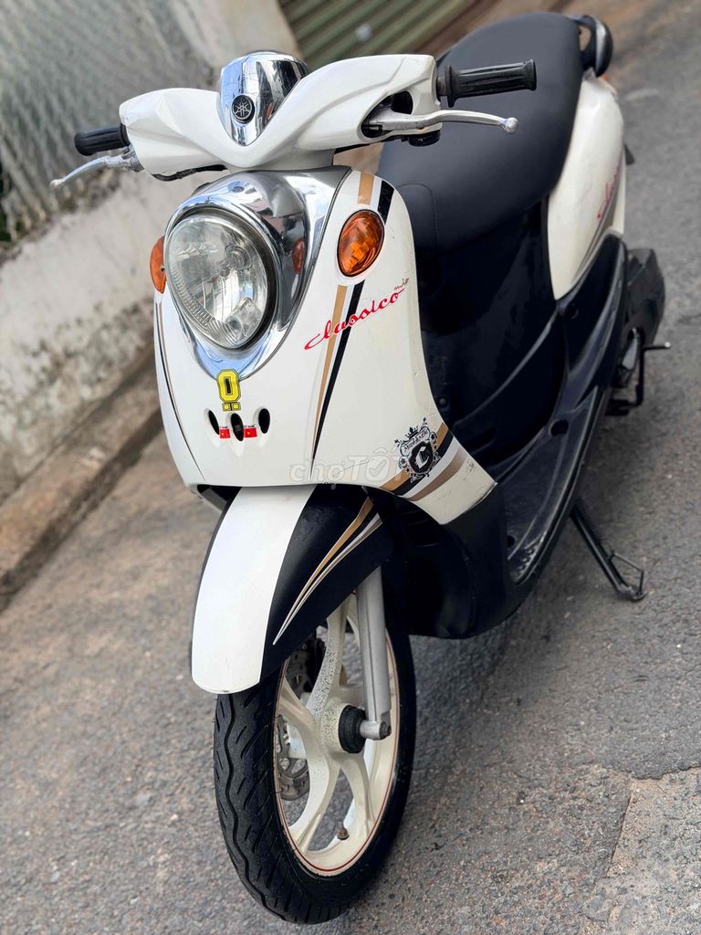 Скутер Yamaha Mio Classico белого цвета, тайская сборка
