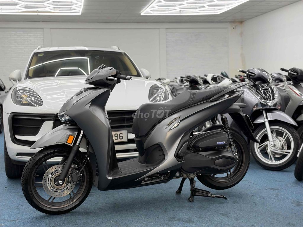 SH 350i ABS 2025, серый, 8 карат, 1 ДЕРЖАТЕЛЬ (С ЗАМЕНОЙ АВТОМОБИЛЯ)
