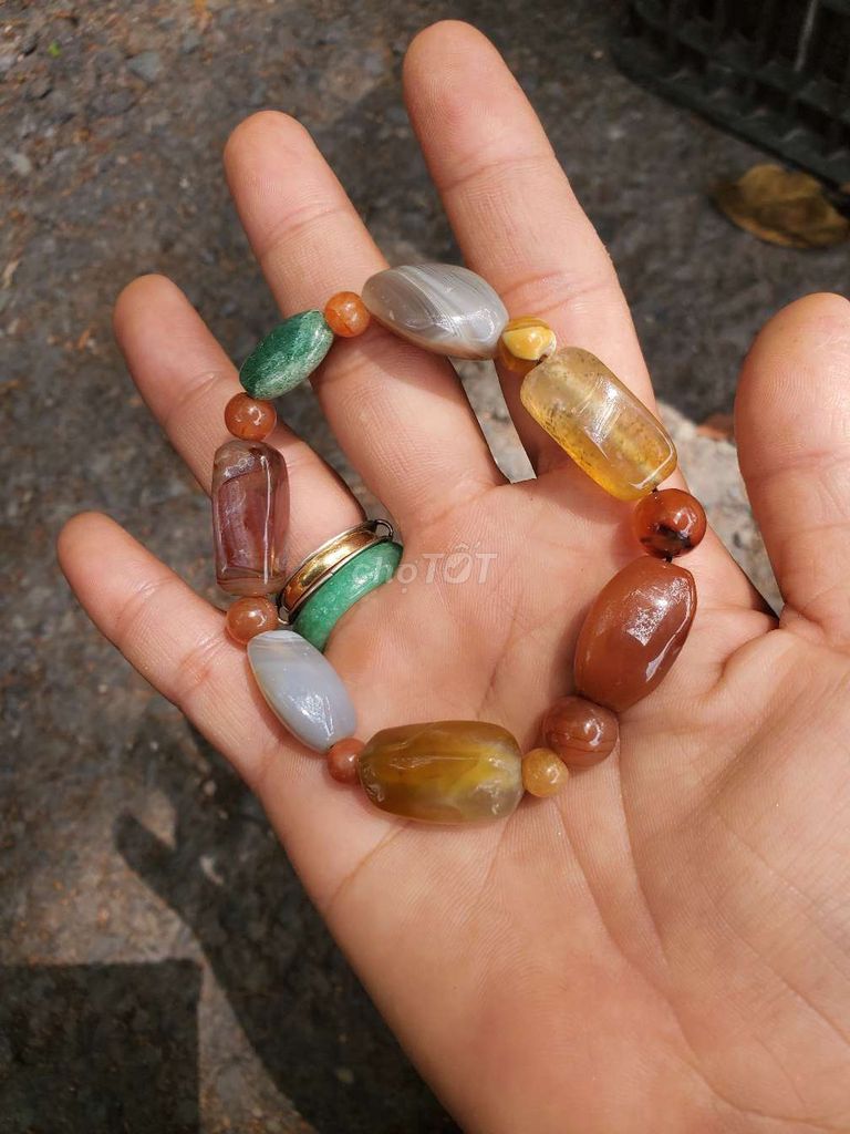 Vòng tay Nữ Mã não Free size. Mua bán Phụ kiện thời trang khác tại Huyện Vĩnh Hưng Long An được đăng bởi Tuyết Trần hình 1