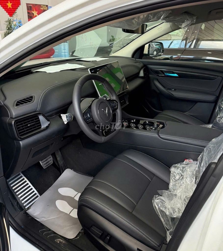Vinfast VF8 Eco 2022 Trắng Nội Thất Đen. Mua bán Ô tô tại Quận Lê Chân Hải Phòng được đăng bởi Vinfast Ocean Park Gia Lâm Hà Nội hình 10