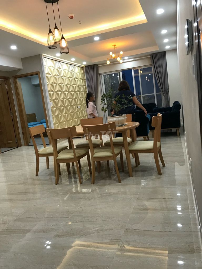 cho thuê gấp căn 3pn 2wc 114m2 block D cosmo city, full NT 22tr/thang