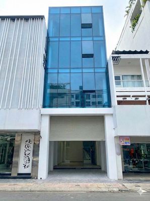 Townhouse 100 m² · 4 bed · Đường Thăng Long