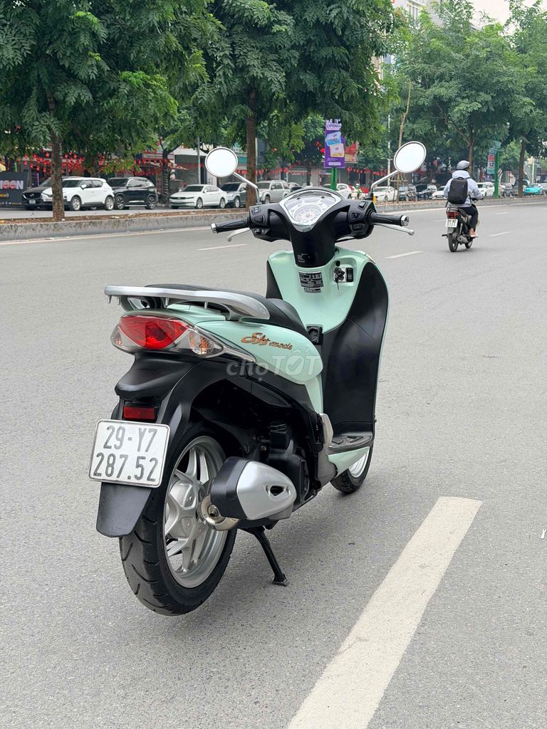 Sh mode 125fi cuối 2016 sơn máy zin 100% đại chất. Mua bán Xe máy tại Quận Cầu Giấy Hà Nội được đăng bởi nguyễn bích thuỷ hình 4