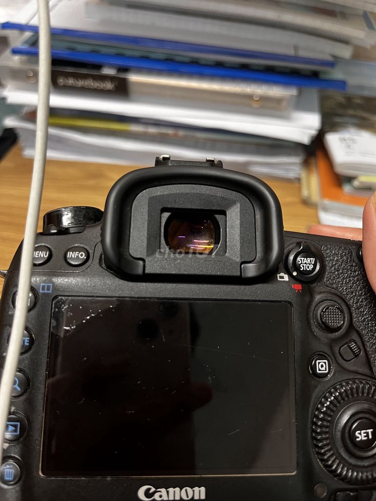 Máy ảnh Canon 5D Mark IV Đen. Mua bán Máy ảnh, Máy quay tại Thị xã Phú Mỹ Bà Rịa - Vũng Tàu được đăng bởi daiminh thoong hình 1