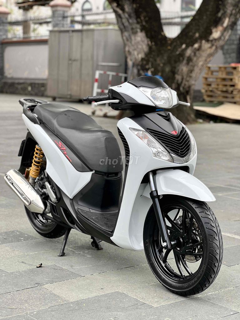 SHVN 150 2015 Khoá SMK UP SH Ý CÓ GÓP. Mua bán Xe máy tại Thành phố Thủ Đức Tp Hồ Chí Minh được đăng bởi Hiếu  hình 4