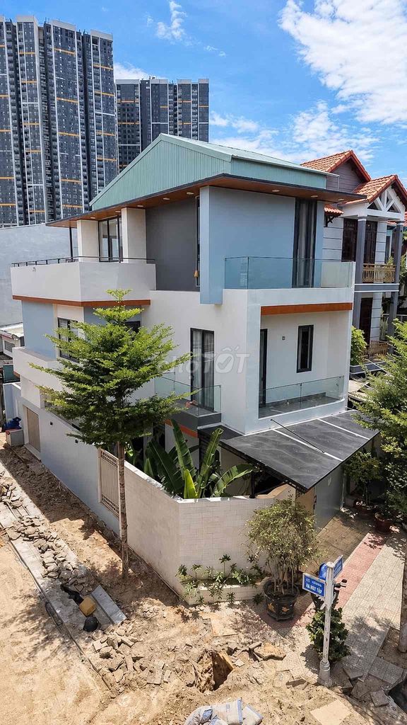 bán Villa 2 mặt tiền đường Nguyễn Sơn gần siêu thị  Lottemart
