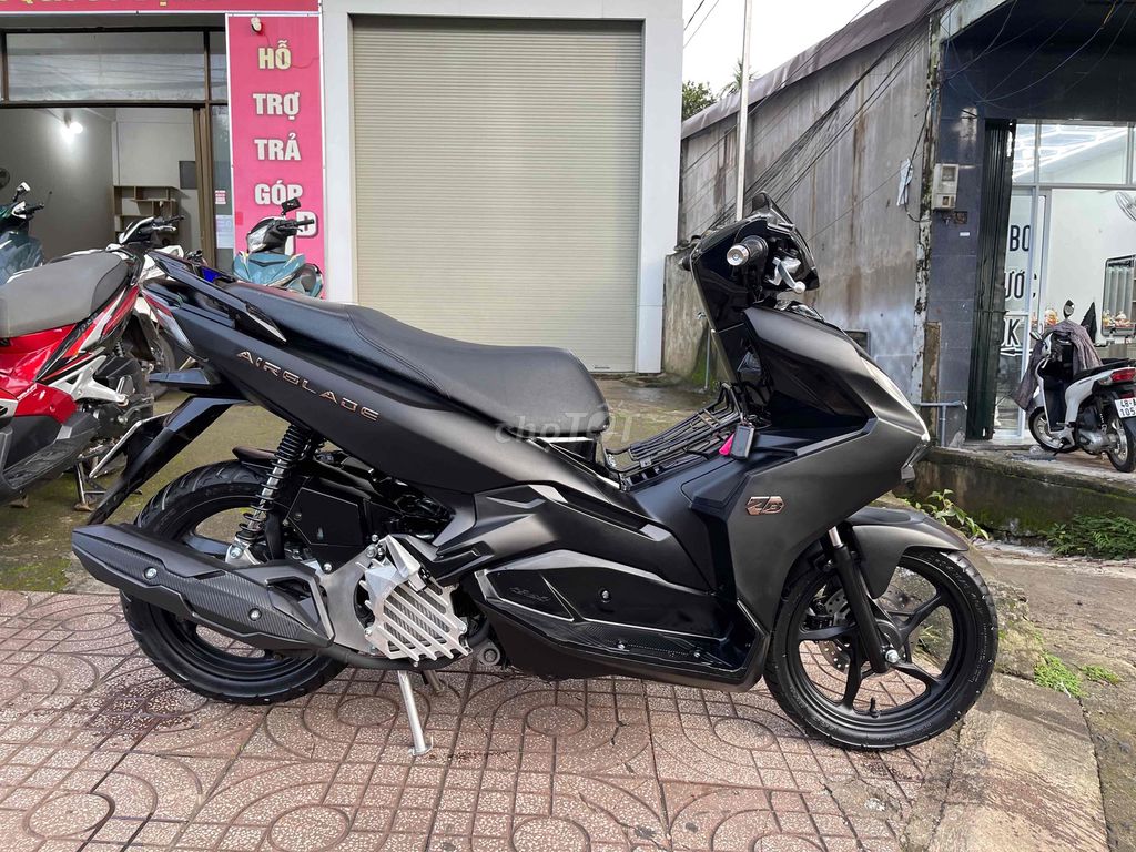 🌟Bán AirBlade.2022.125Fi.Đen nhám chính chủ zin êm. Mua bán Xe máy tại Thành phố Buôn Ma Thuột Đắk Lắk được đăng bởi xe máy Hồng Phát hình 4