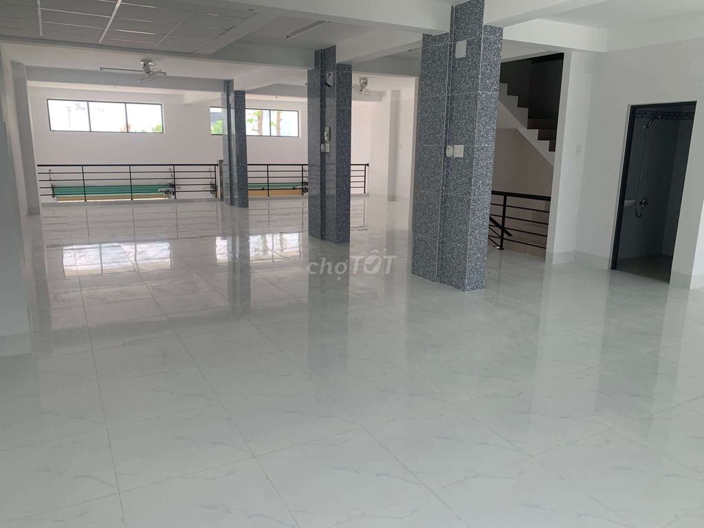 Cho thuê nhà nguyên căn  9x20 trệt, lửng. Cho thuê văn phòng, mặt bằng kinh doanh tại Thành phố Tân An Long An được đăng bởi Chí Đạm hình 4