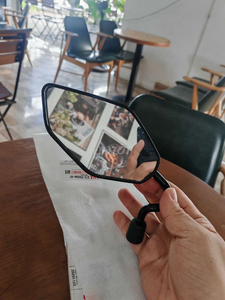 Kính xe yamaha, kính trái. Mua bán Phụ tùng xe tại Thành phố Bến Tre Bến Tre được đăng bởi BB Hồ hình 3