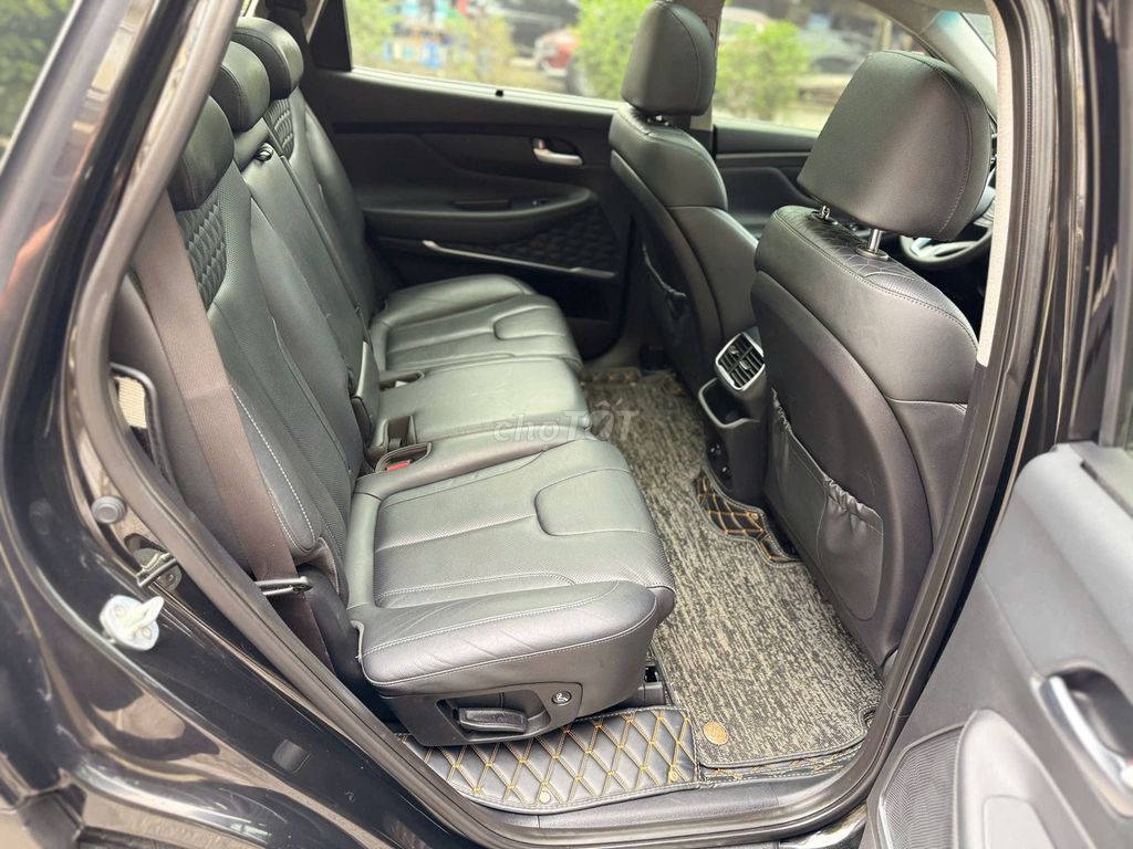 Hyundai Santa Fe 2019 2.2D Premium - 81000 km. Mua bán Ô tô tại Quận Long Biên Hà Nội được đăng bởi Nguyễn Anh hình 10