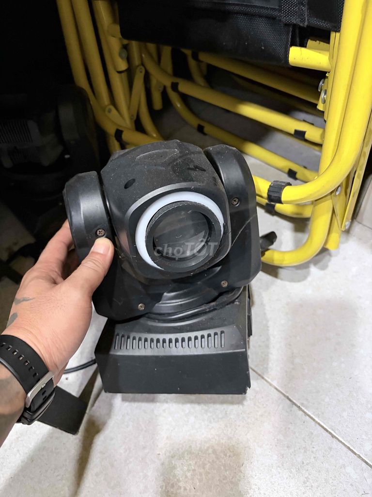 Đèn LED 60W Đen Còn sử dụng tốt. Mua bán Đèn tại Quận 10 Tp Hồ Chí Minh được đăng bởi TEKCOFF CAPHE CÔNG NGHỆ hình 1