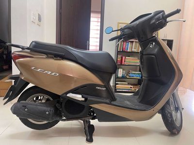 Xe máy Honda Lead màu vàng đồng, đời 2010. Mua bán Xe máy tại Thị xã Tân Uyên Bình Dương được đăng bởi Huỳnh Tấn Nam