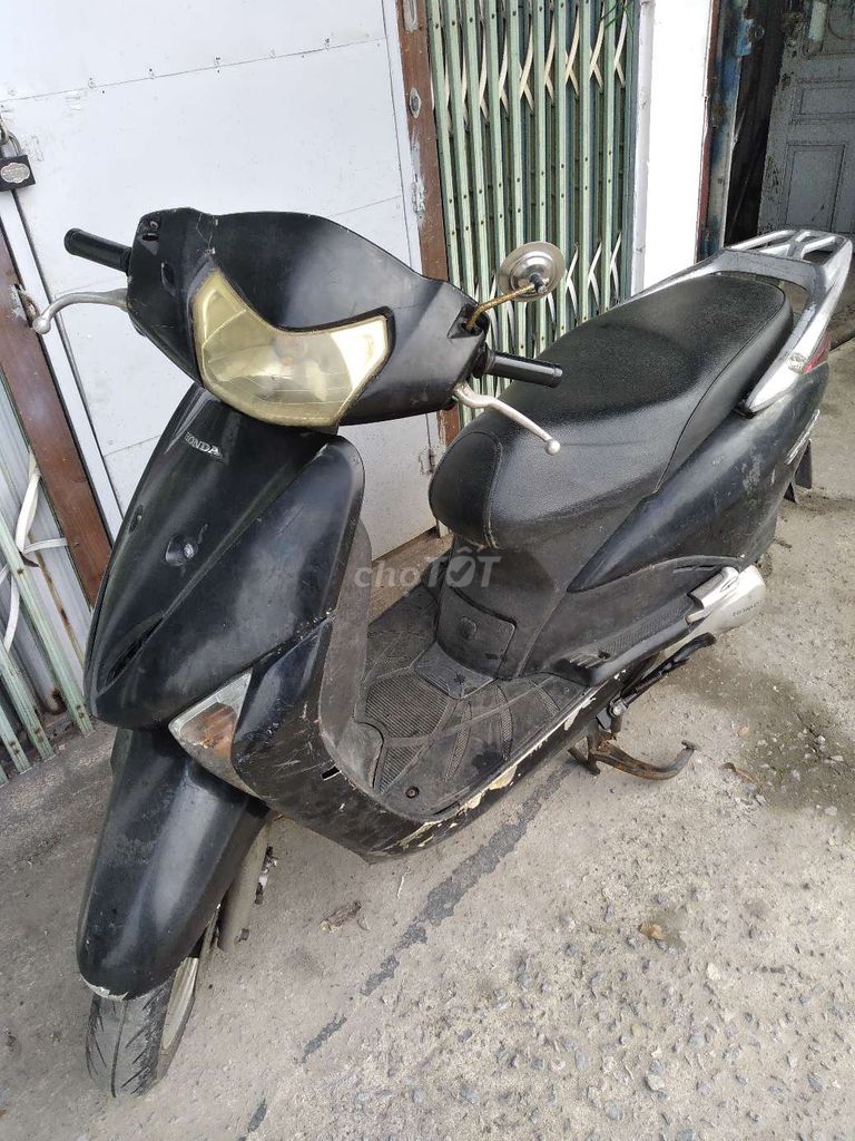 Cần thanh lý xe như hình. Mua bán Xe máy tại Quận Hoàng Mai Hà Nội được đăng bởi Nguyễn hiệu hình 3