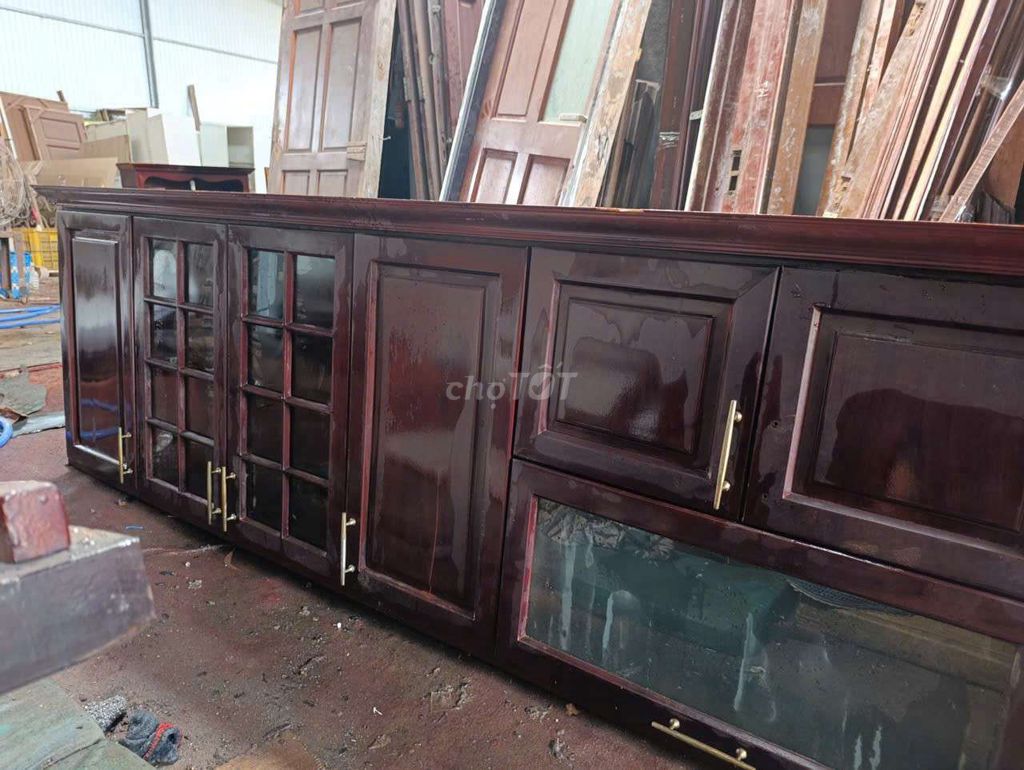Tủ bếp gỗ căm xe màu nâu đỏ. Mua bán Tủ, kệ gia đình tại Thành phố Biên Hòa Đồng Nai được đăng bởi Hạnh hình 1