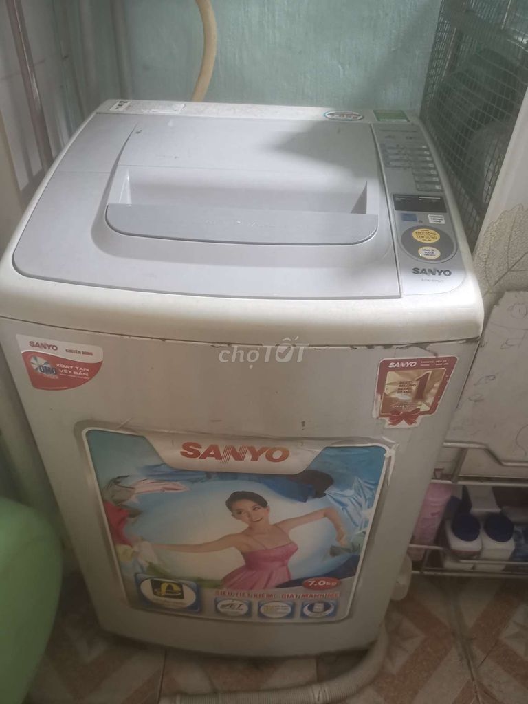 Dọn nhà bán máy giặt sanyo 7kg