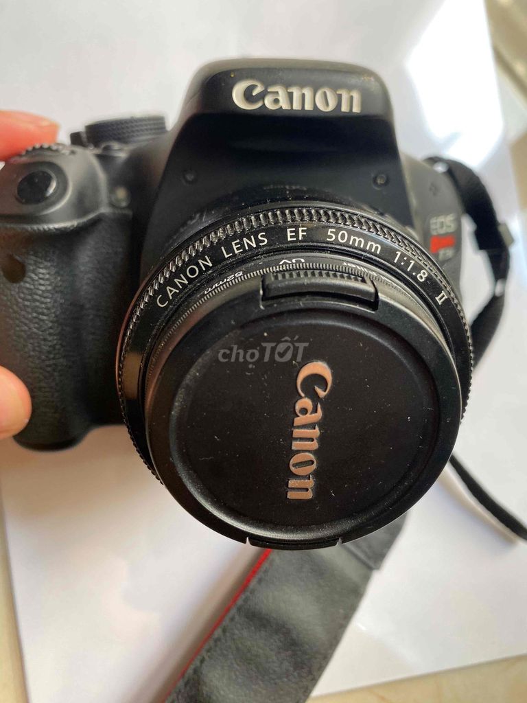 Máy ảnh Canon 1100D ống kính 50mm Đen cũ. Mua bán Máy ảnh, Máy quay tại Quận Ba Đình Hà Nội được đăng bởi Nguyễn Anh  hình 1