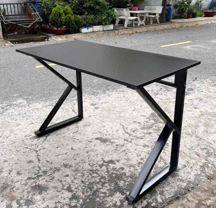 Bàn làm việc Gỗ Sắt 1m5x0.75m. Mua bán Bàn ghế tại Thành phố Thuận An Bình Dương được đăng bởi Minh chương hình 1