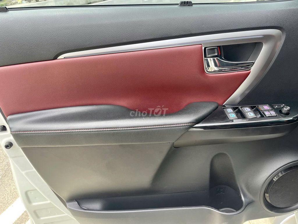 Toyota Fortuner Legender 4x2 AT 2023 - 19000 km. Mua bán Ô tô tại Thành phố Thủ Đức Tp Hồ Chí Minh được đăng bởi ĐỨC XE LƯỚT hình 7