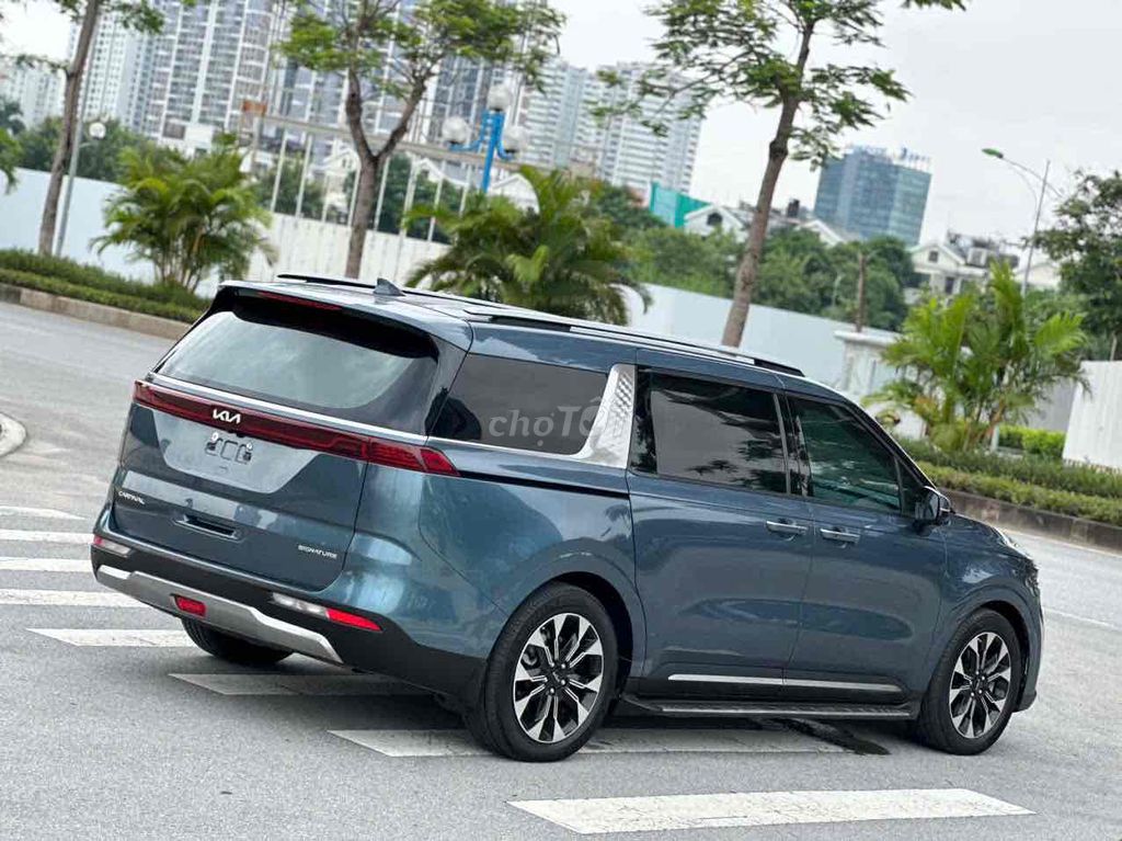 KIA Carnival Signature, полное масло 2024, ультракрасивый зеленый
