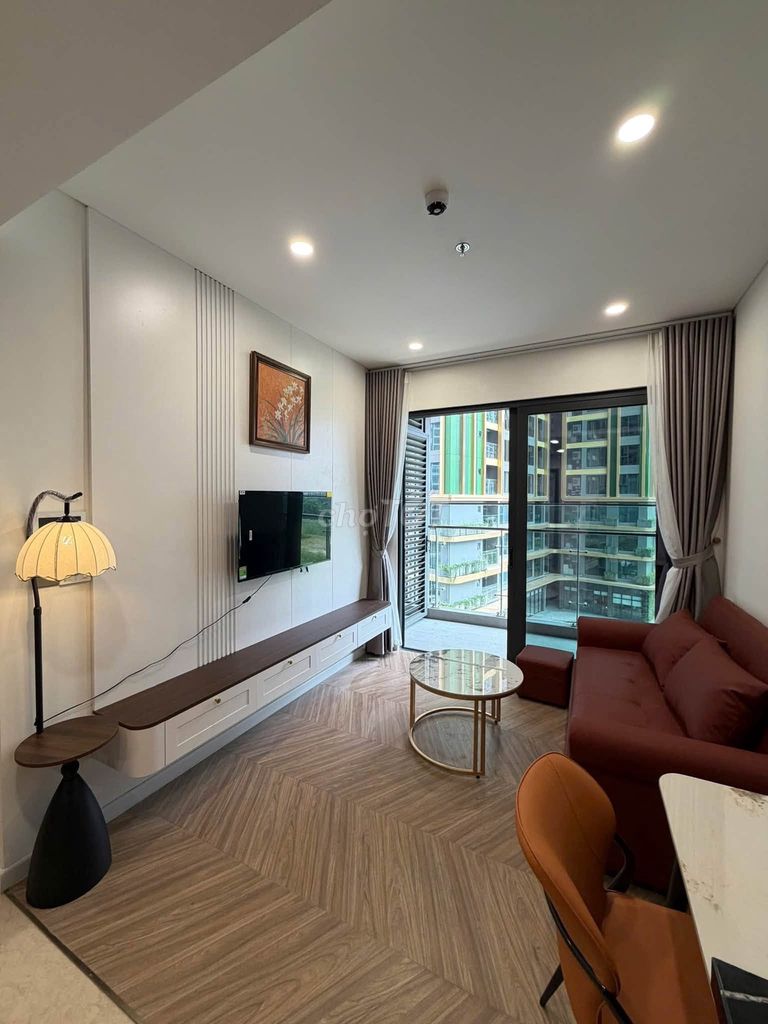 Квартира 1 спальня в Lumière Evergreen A2 с мебелью