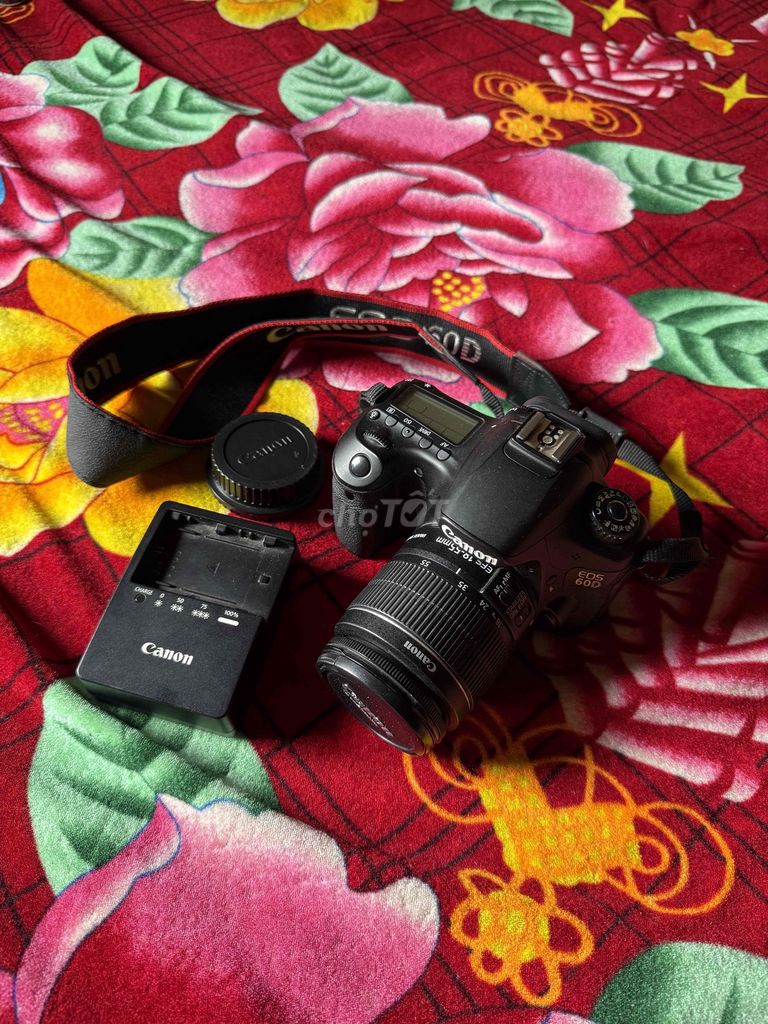 Máy ảnh Canon 60D Đen. Mua bán Máy ảnh, Máy quay tại Huyện Krông Pắc Đắk Lắk được đăng bởi hoàng đức mạnh hình 1