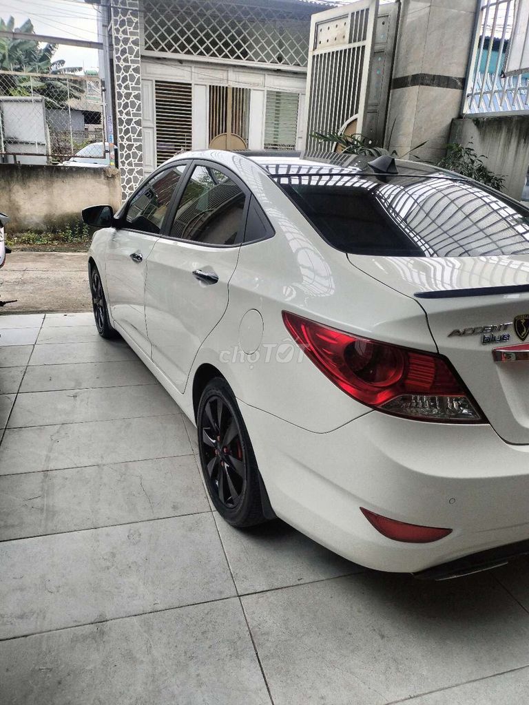 Giá nào cũng bán Hyundai accent 2011 số tự động. Mua bán Ô tô tại Thành phố Biên Hòa Đồng Nai được đăng bởi Dương  hình 10