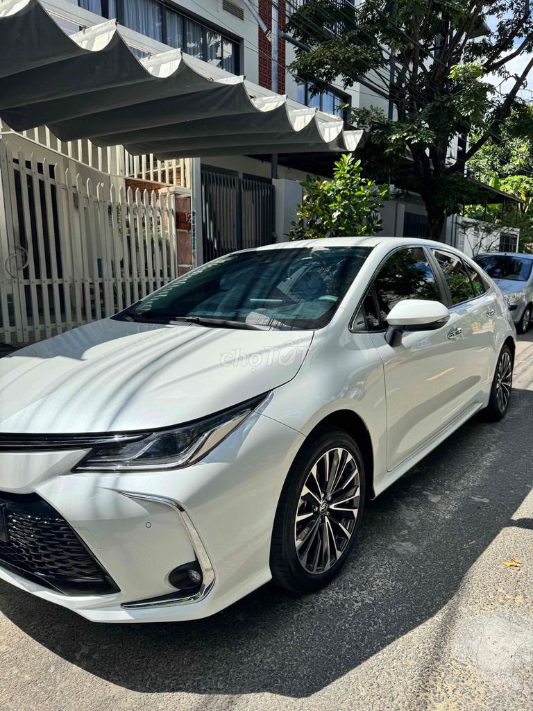 Toyota Corolla Altis 2025 1.8V - 4200 km nhập khâu. Mua bán Ô tô tại Quận Ngũ Hành Sơn Đà Nẵng được đăng bởi Vinh hình 2