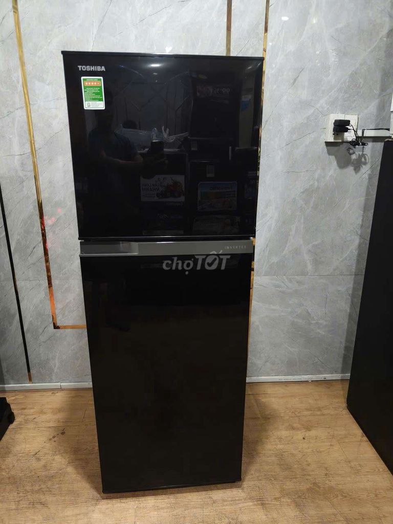 Tủ lạnh Toshiba Inverter 233l tiết kiệm điện . Mua bán Tủ lạnh tại Quận Gò Vấp Tp Hồ Chí Minh được đăng bởi Thùy Linh hình 1
