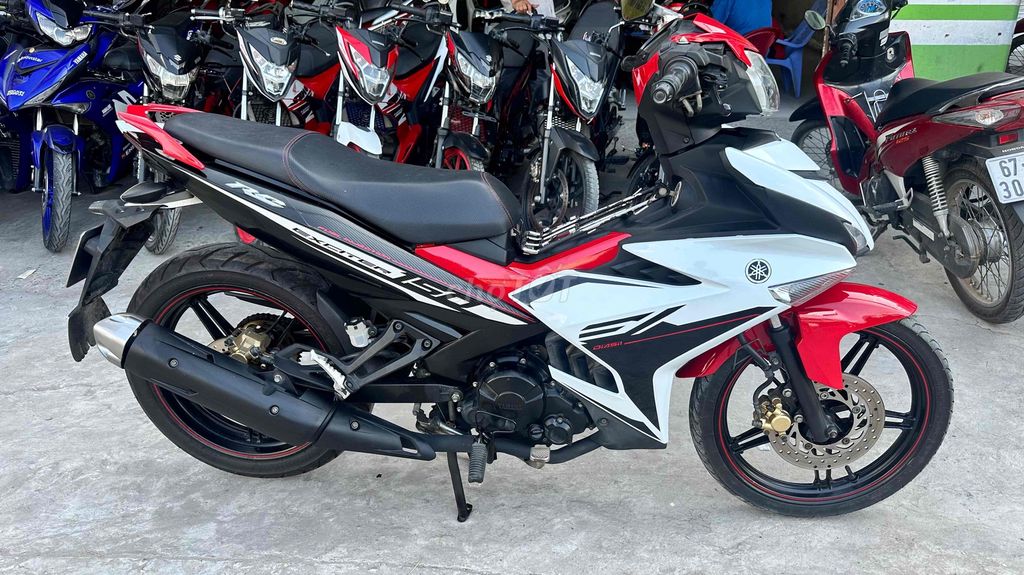 Yamaha Exciter 150 trắng đen 2017 ( hỗ trợ góp )