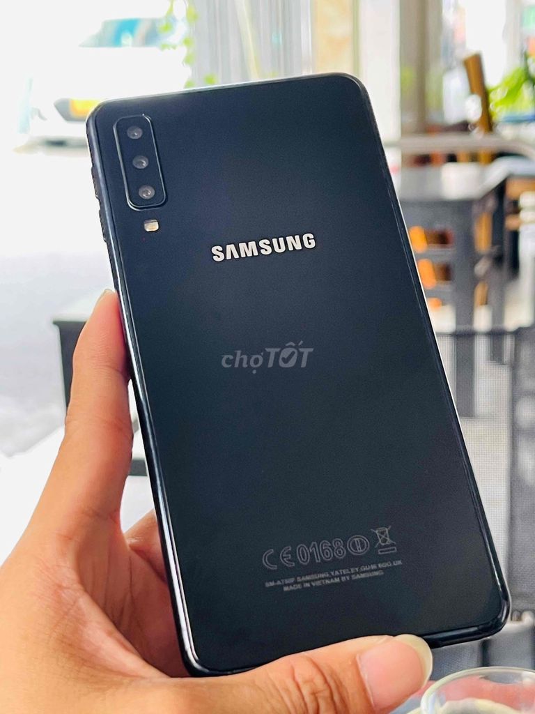 Samsung Galaxy A7 2018 64GB Đen. Mua bán Điện thoại tại Quận 10 Tp Hồ Chí Minh được đăng bởi Mua Bán ĐT Cũ hình 1