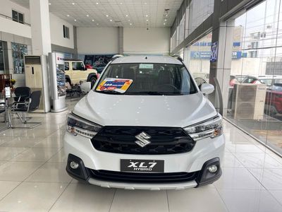 Suzuki XL7 Hybrid Trắng 180 triệu lấy xe