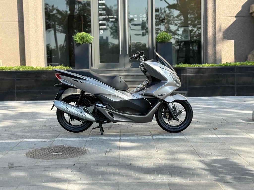 Honda PCX125 Classic 2015 Bạc Nhám Đẹp Nguyên. Mua bán Xe máy tại Quận Ba Đình Hà Nội được đăng bởi Xe Máy Nam Thi hình 4