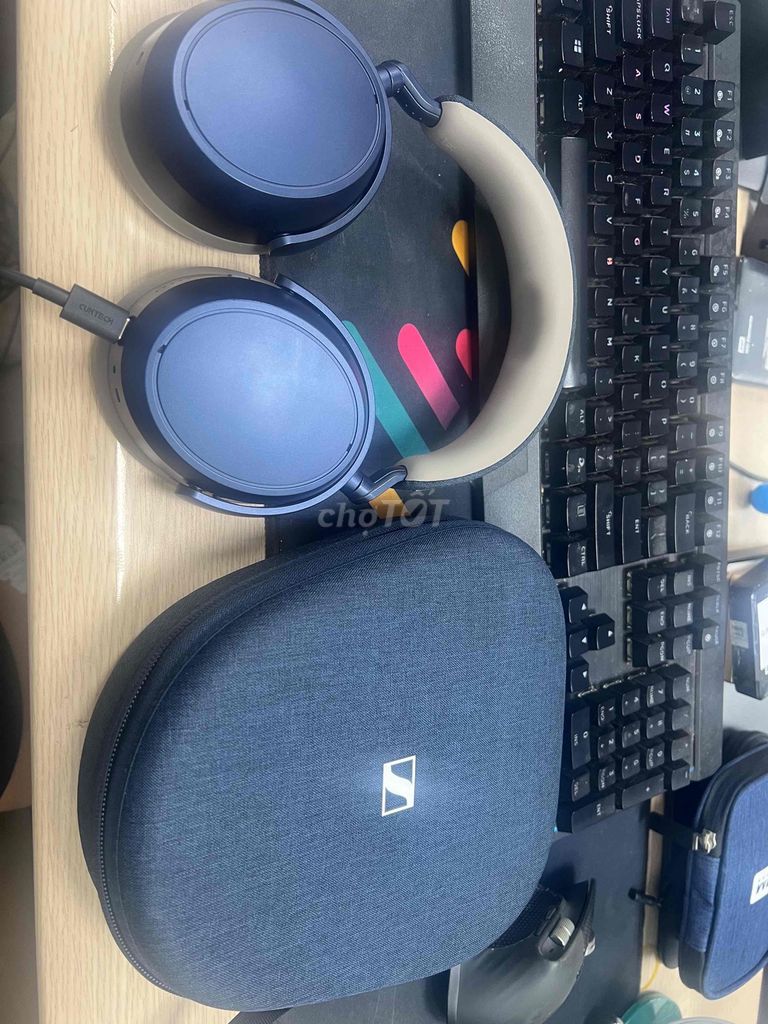 Tai nghe Sennheiser Momentum 4 Xanh đậm. Mua bán Tivi, Âm thanh tại Quận Bình Thạnh Tp Hồ Chí Minh được đăng bởi Hồ Phúc hình 1