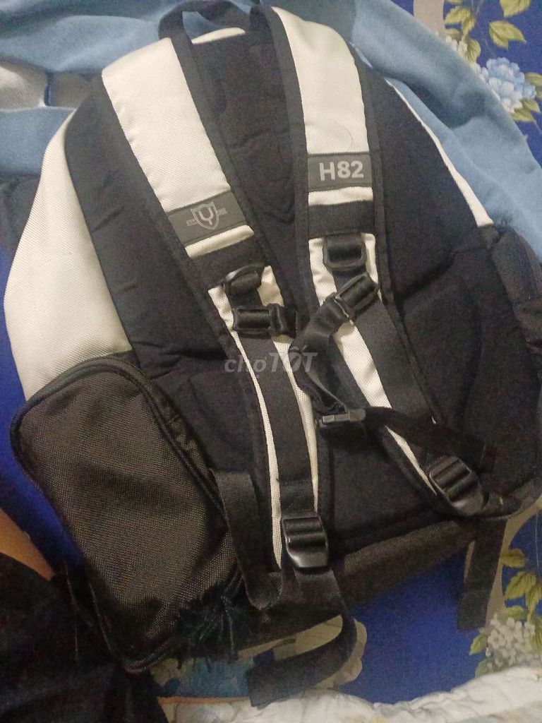 Balo Yame Unisex Đen trắng Đã sử dụng. Mua bán Túi xách tại Thành phố Thủ Dầu Một Bình Dương được đăng bởi bi hình 1