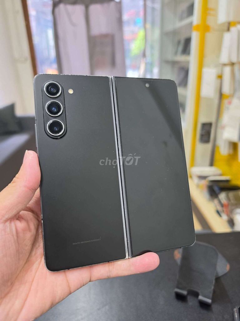 Samsung Z Fold 5. Mua bán Điện thoại tại Huyện Đầm Dơi Cà Mau được đăng bởi Thành hình 1