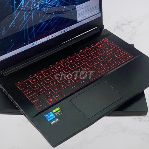 ✅Laptop Gaming chỉ 1.8kg - MSI GF63-SC