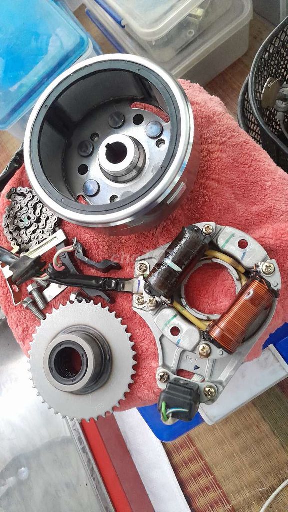 Phụ tùng xe máy Kim loại Bạc Zin đẹp. Mua bán Phụ tùng xe tại Quận Ô Môn Cần Thơ được đăng bởi Phamthanhhungtu  hình 1