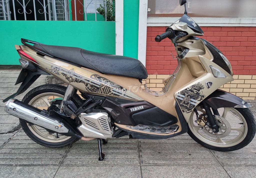 YAMAHA NOUVO 4 (12/2010) ZIN 100% CÒN KEO NILON