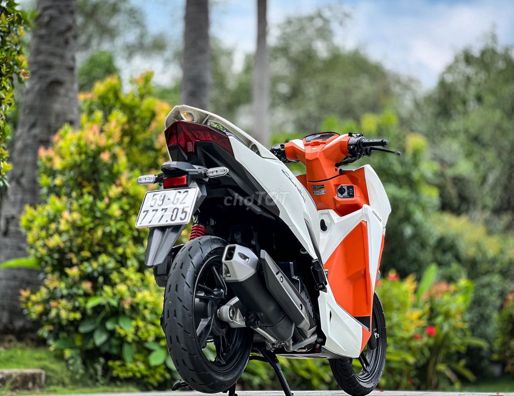 Honda Click Thái 150cc Trắng cam. Mua bán Xe máy tại Quận 7 Tp Hồ Chí Minh được đăng bởi Lê Văn Đạt hình 13