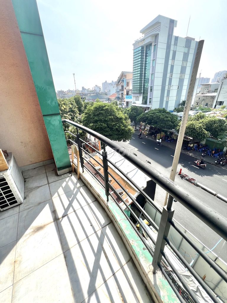 Cần Sang Nhà Đang Kinh Doanh Tốt