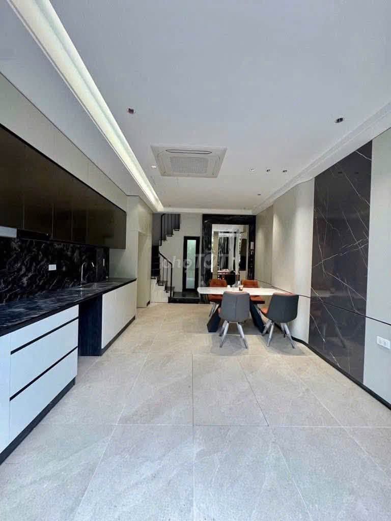 Bán nhà 6 tầng có thang máy, ô tô đỗ cửa tại Công viên Ngọc Thụy - ảnh 3