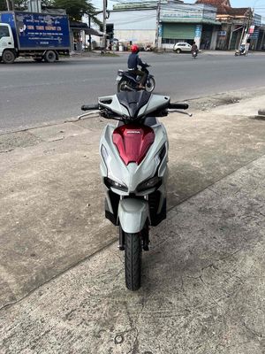 AB 4val 2025 3.900km chính chủ 60 có bán trả góp. Mua bán Xe máy tại Huyện Trảng Bom Đồng Nai được đăng bởi cửa hàng xe máy Trần Sơn 